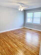 201 S Elm St in Greenville, NC - Building Photo - Building Photo