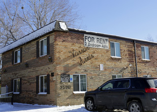 Vassar Arms Apartments in Denver, CO - Building Photo - Building Photo