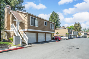 160 Farm Ln in Martinez, CA - Building Photo