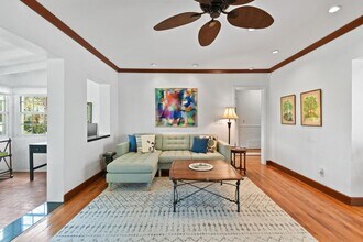 1219 N Lakeside Dr in Lake Worth Beach, FL - Foto de edificio - Building Photo