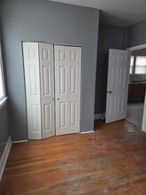 7926 S Paxton Ave, Unit 2 in Chicago, IL - Building Photo - Building Photo