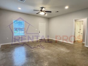 127 Hl Crk Dr in Choudrant, LA - Building Photo - Building Photo