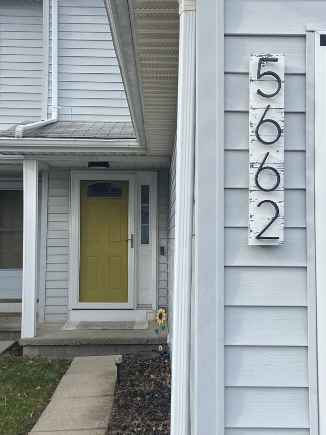 5662 Running Brook Rd in Farmington, NY - Foto de edificio - Building Photo