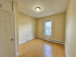 48 Porter St, Unit 3 in Cambridge, MA - Building Photo - Building Photo