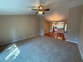 4787 15th Ave N in Keizer, OR - Building Photo - Building Photo