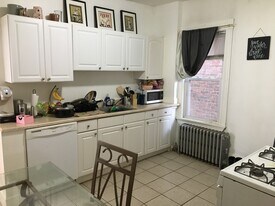 162 Kelton St, Unit 1 in Boston, MA - Building Photo
