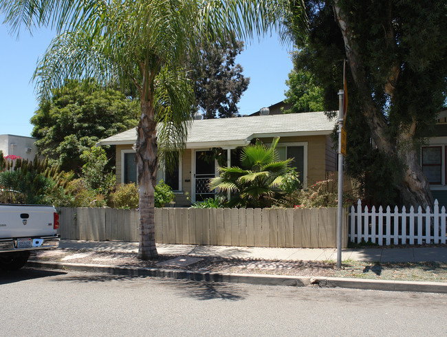 3424 Grim Ave in San Diego, CA - Foto de edificio - Building Photo