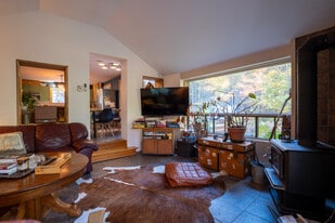 1540 Chem. Michel in Chertsey, QC - Building Photo