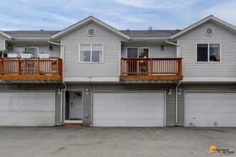 2022 E 73rd Ave in Anchorage, AK - Building Photo - Building Photo