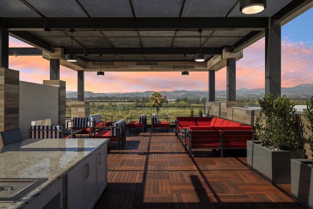 Panorama Riverpark in Oxnard, CA - Building Photo