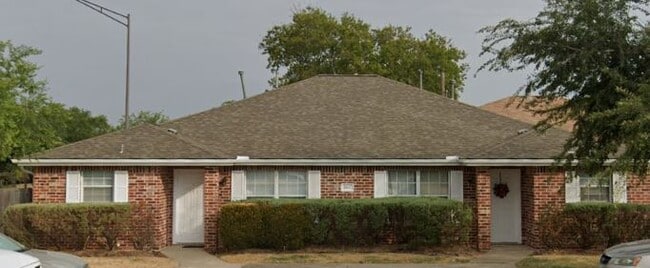 1801 Sara Dr
