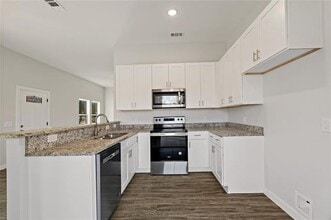 1410 Fitzhugh Ave in Paris, TX - Building Photo - Building Photo
