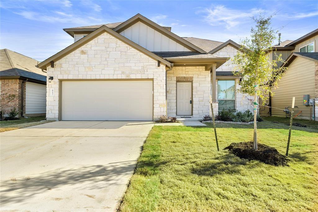 617 Little Draw Ln in Liberty Hill, TX - Building Photo