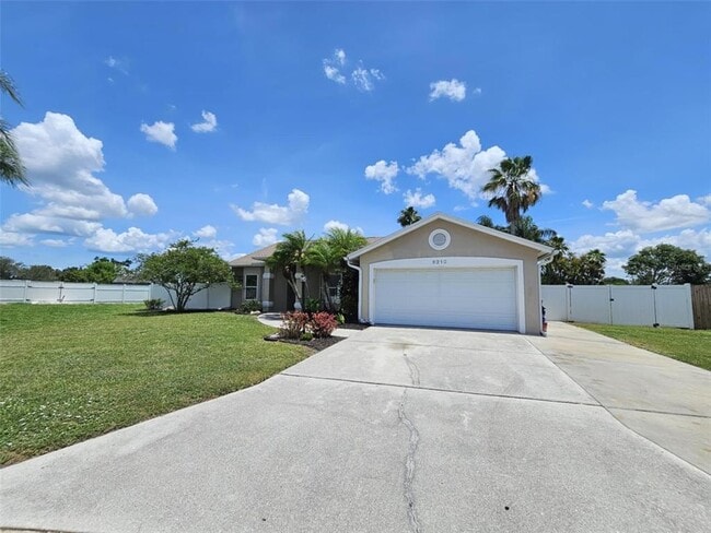 6210 62nd Terrace E in Palmetto, FL - Building Photo - Building Photo