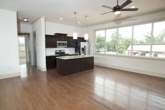 2005 S Milledge Ave in Athens, GA - Building Photo - Building Photo