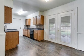 2607 Jonesboro Ave in Dallas, TX - Building Photo - Building Photo