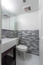 279 E 10th St in New York, NY - Building Photo - Building Photo