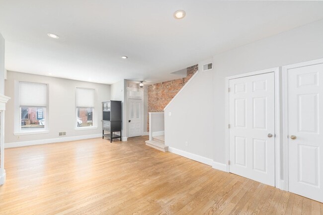 3418 O'Donnell St in Baltimore, MD - Building Photo - Building Photo