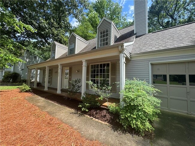 2215 Laurel Mill Way in Roswell, GA - Building Photo - Building Photo