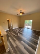 106 Sycamore Dr in St. Robert, MO - Building Photo - Building Photo
