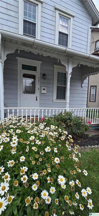 630 Washington Ave in Northampton, PA - Building Photo