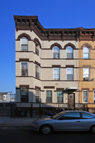 613 Hart St Apartments