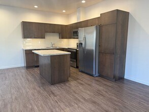 217 N 76th Ave in Yakima, WA - Building Photo - Building Photo