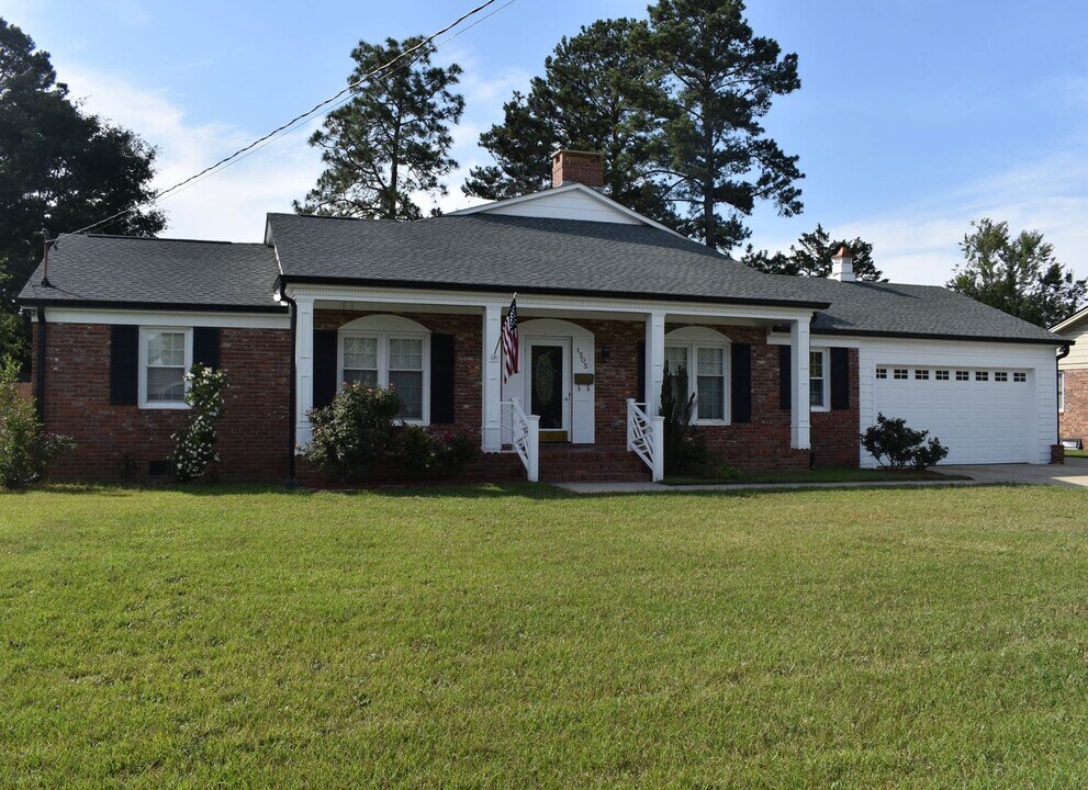 1505 Fairview St in Dunn, NC - Building Photo