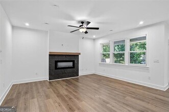 608 Avondale Pk Cir in Decatur, GA - Building Photo - Building Photo