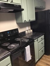 622 Oakcrest Dr in Paducah, KY - Building Photo - Building Photo