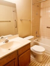 2276 Century Point Ln in Glendale Heights, IL - Building Photo - Building Photo
