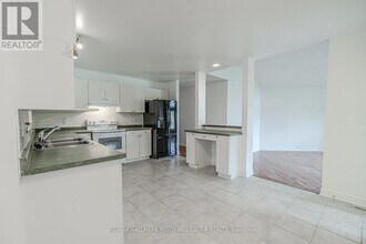 1 Kenwell Ct in Wasaga Beach, ON - Building Photo - Building Photo