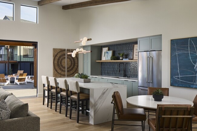 Embark At Uplands in Puyallup, WA - Foto de edificio - Building Photo