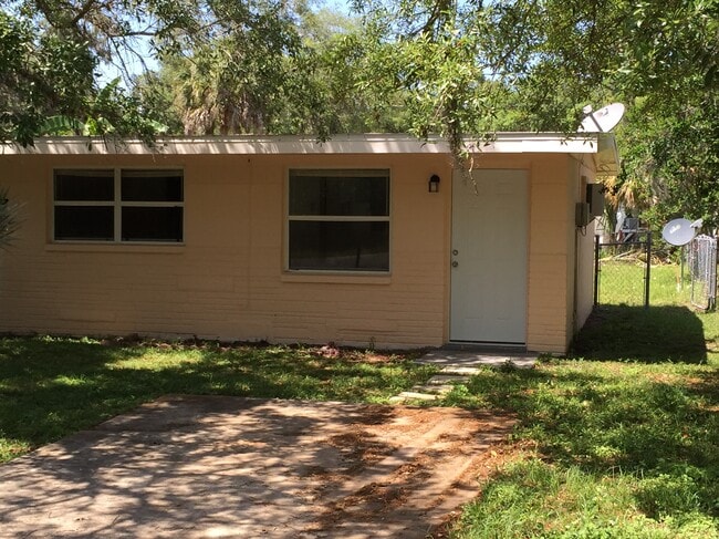 property at 7817 New York Ave