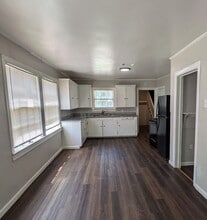 345 Alabama Ave in Beaumont, TX - Building Photo - Building Photo