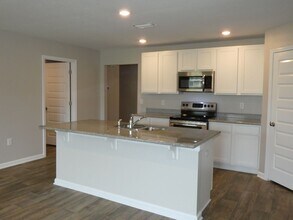 5804 Guinevere Ln in Milton, FL - Building Photo - Building Photo