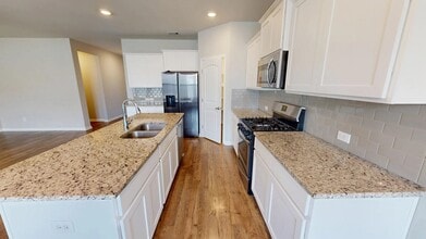 3139 Crest Ln in Lake Charles, LA - Building Photo - Building Photo