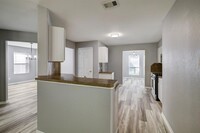 8118 Narrow Brook Way in Houston, TX - Building Photo - Building Photo