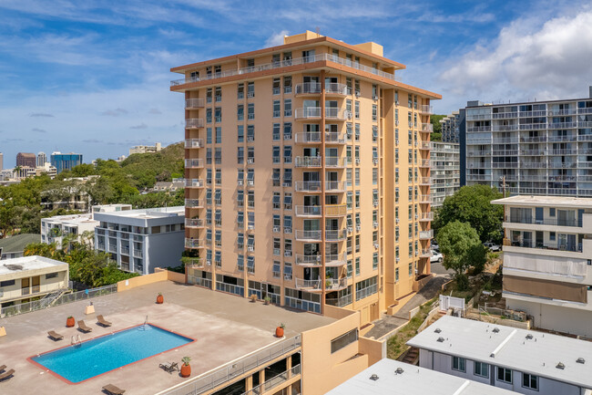 Maunaihi Terrace in Honolulu, HI - Building Photo - Building Photo