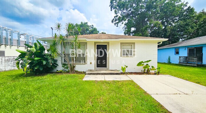 3919 E Clifton St in Tampa, FL - Foto de edificio