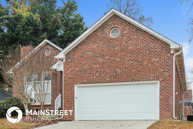 9 Oliver Ct in Greensboro, NC - Foto de edificio - Building Photo