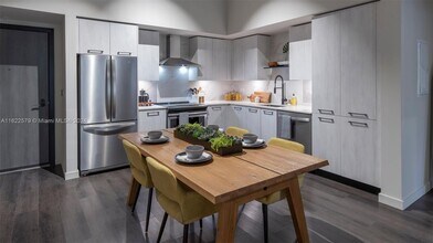 6970 SW 40th St-Unit -401 in Miami, FL - Building Photo - Building Photo