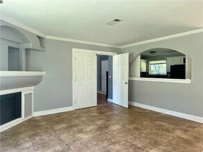 604 Old Manor Rd NW in Lilburn, GA - Building Photo - Building Photo