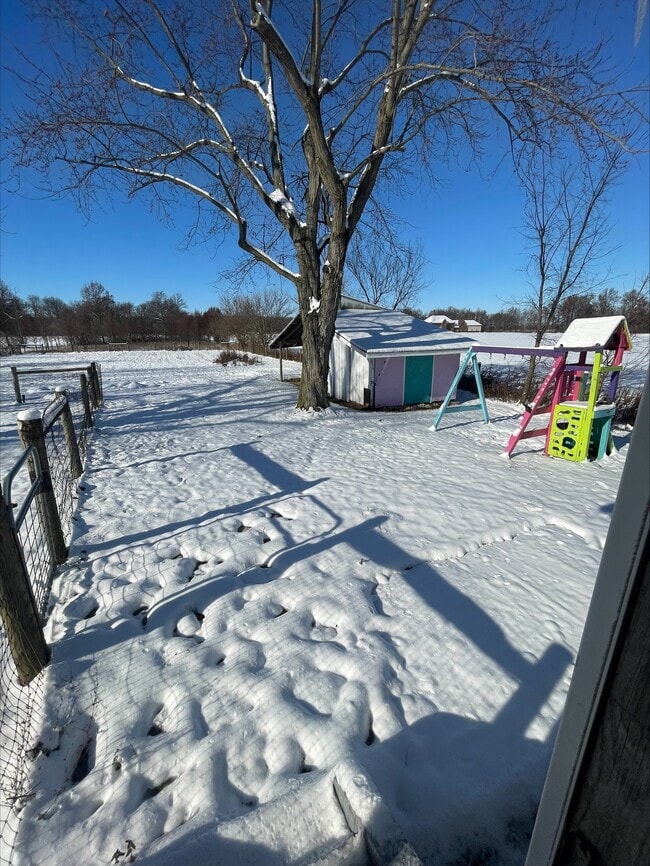 2340 S Wapak Rd in Lima, OH - Building Photo - Building Photo