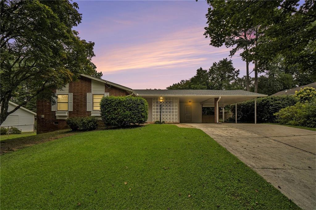 1225 Laurel Hill Dr in Decatur, GA - Building Photo