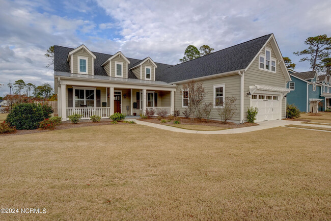 409 Yucca Ln in Wilmington, NC - Building Photo - Building Photo