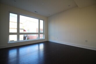 1241 N 5th St in Philadelphia, PA - Foto de edificio - Building Photo