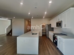 8935 Dwarf Chin Ave in Las Vegas, NV - Foto de edificio - Building Photo