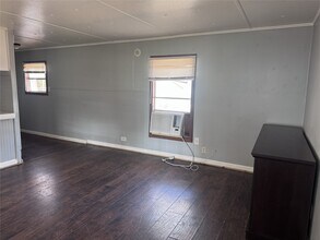 422 Westchase St in Montgomery, TX - Building Photo - Building Photo