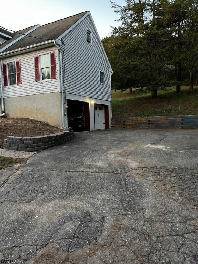 534 Hope Blairstown Rd in Blairstown, NJ - Building Photo - Building Photo